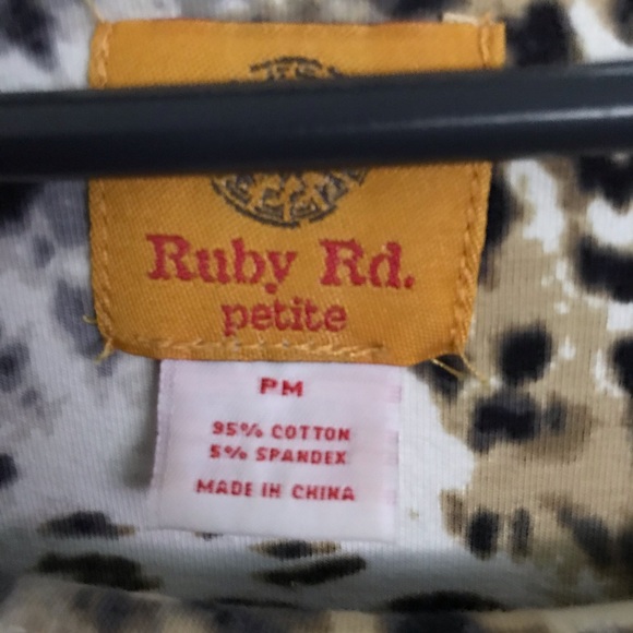 Ruby Rd Leopard Print Top - Picture 2 of 3